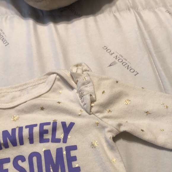 Cat and jack NB onesie - Picture 3 of 4